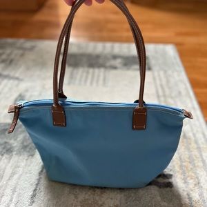 Adorable light blue Longchamp-lookalike 😍